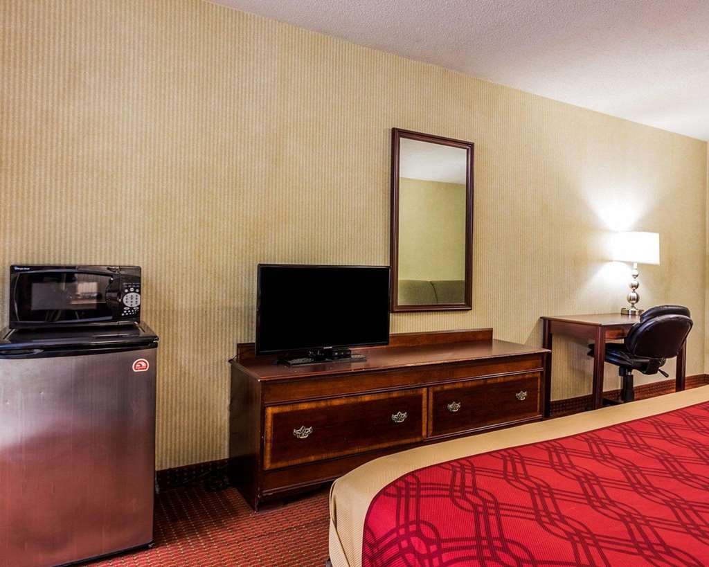 Econo Lodge Inn & Suites Matthews - Charlotte Ruang foto