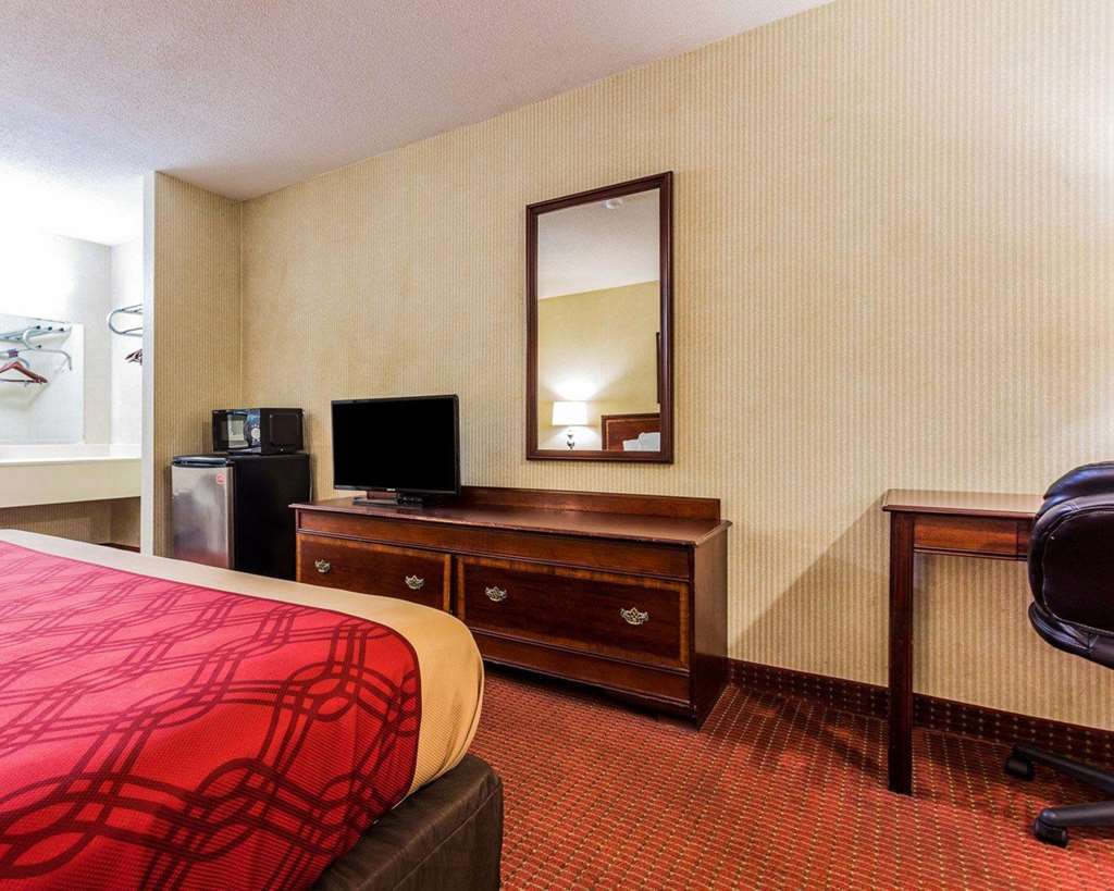 Econo Lodge Inn & Suites Matthews - Charlotte Ruang foto