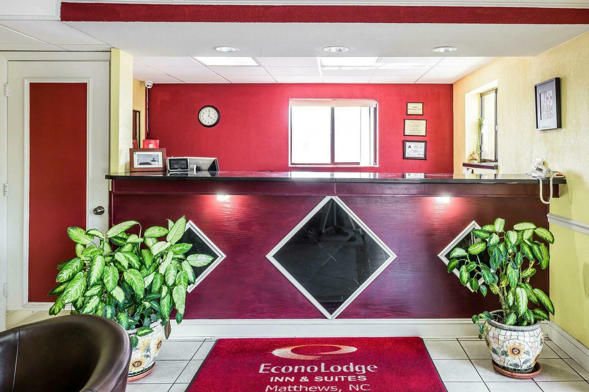 Econo Lodge Inn & Suites Matthews - Charlotte Bagian luar foto