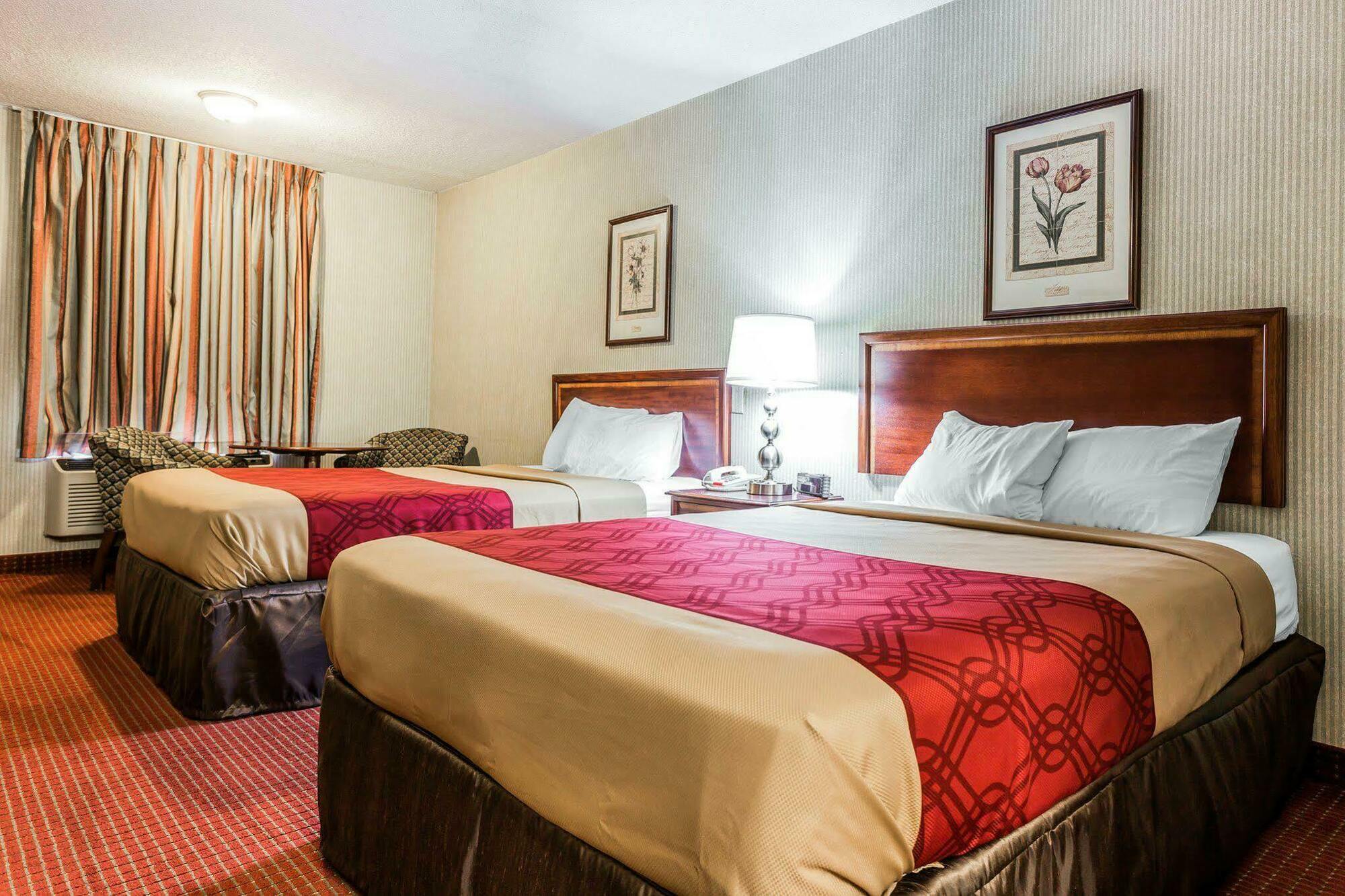 Econo Lodge Inn & Suites Matthews - Charlotte Bagian luar foto