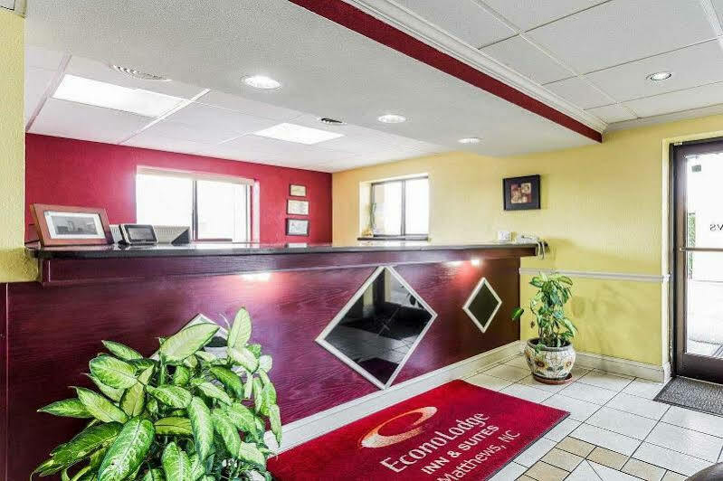Econo Lodge Inn & Suites Matthews - Charlotte Bagian luar foto