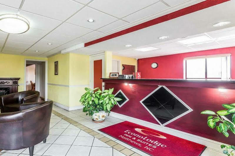 Econo Lodge Inn & Suites Matthews - Charlotte Bagian luar foto